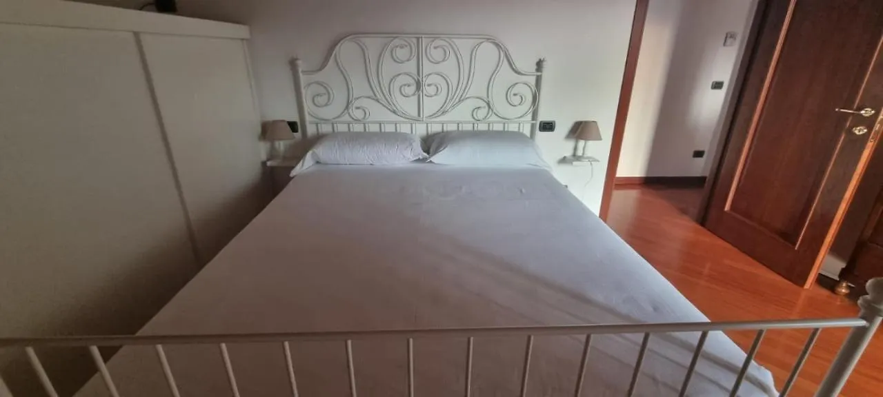 La Maison Rose Leggiuno 0*,  Itálie