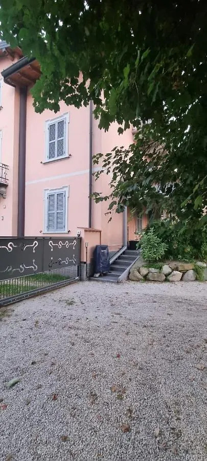 La Maison Rose Leggiuno Vila
